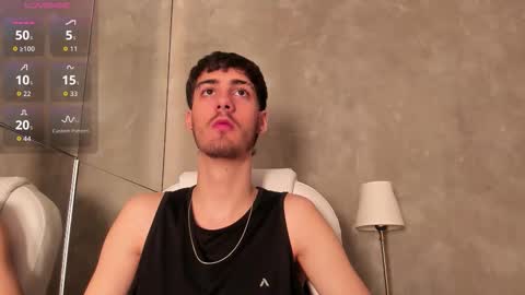 emir_ozan online show from February 22, 5:22 pm