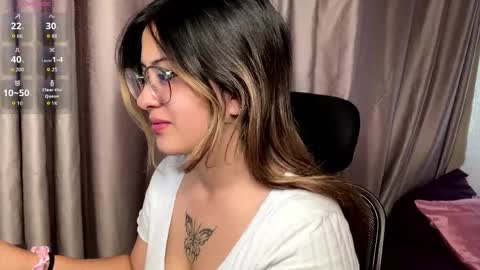 Snapshot of emma__bell_ chatting on October 9, 2:04 pm Emma Is here online show from October 9, 2:04 pm