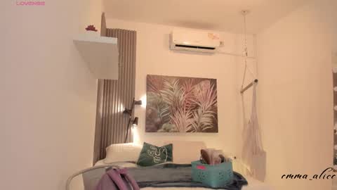 Alice online show from October 17, 12:19 pm