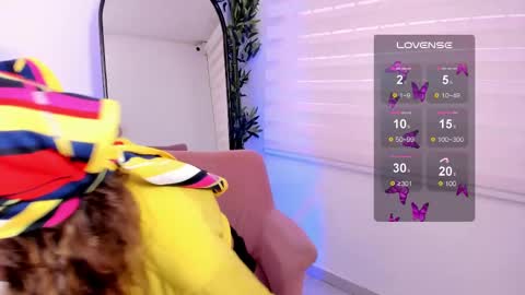 Snapshot of emma_bloom__ chatting on March 8, 4:17 pm Emma Bloom online show from March 8, 4:17 pm