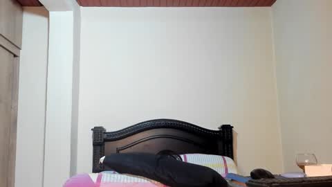 Snapshot of emma_brown777 chatting on January 25, 1:43 am ALBA online show from January 25, 1:43 am