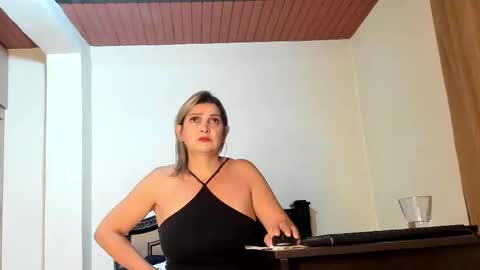 Snapshot of emma_brown777 chatting on September 22, 1:07 am ALBA online show from September 22, 1:07 am