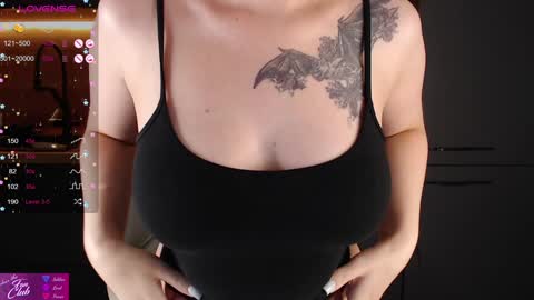 Emma online show from December 10, 7:11 pm