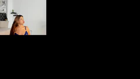 Emma online show from June 3, 10:04 pm