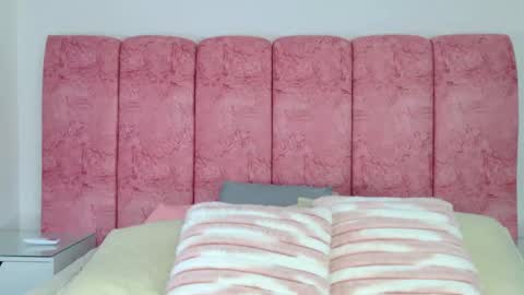 Emma online show from January 6, 3:10 am