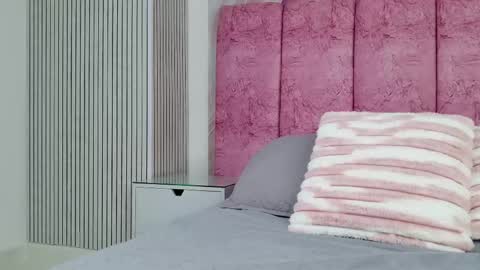 Emma online show from February 19, 3:02 am