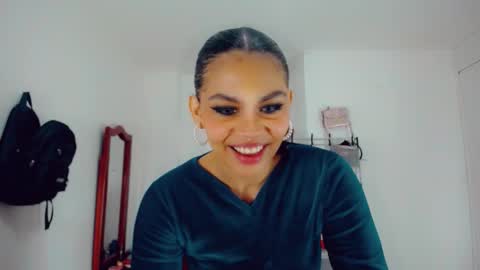 Snapshot of emma_diva chatting on September 27, 11:32 pm emma online show from September 27, 11:32 pm