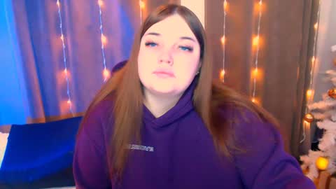 Snapshot of emma_dorn chatting on December 30, 8:32 am Eva online show from December 30, 8:32 am