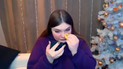 Snapshot of emma_dorn chatting on January 8, 11:54 am Eva online show from January 8, 11:54 am