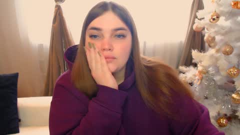 Snapshot of emma_dorn chatting on January 13, 11:30 am Eva online show from January 13, 11:30 am