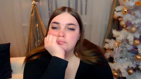 Snapshot of emma_dorn chatting on January 13, 2:32 pm Eva online show from January 13, 2:32 pm