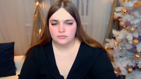 Snapshot of emma_dorn chatting on January 13, 5:33 pm Eva online show from January 13, 5:33 pm