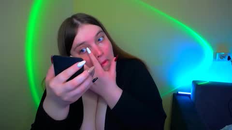 Snapshot of emma_dorn chatting on September 14, 8:57 am Eva online show from September 14, 8:57 am