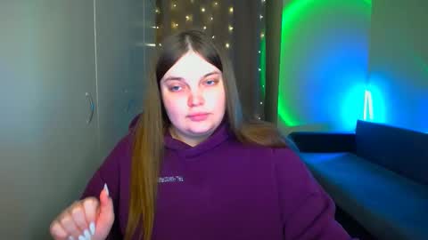 Snapshot of emma_dorn chatting on October 11, 5:22 pm Eva online show from October 11, 5:22 pm