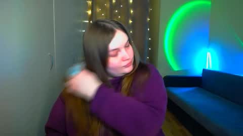 Snapshot of emma_dorn chatting on October 13, 6:08 pm Eva online show from October 13, 6:08 pm