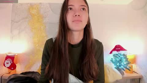 emma_jhoons online show from December 18, 11:05 am