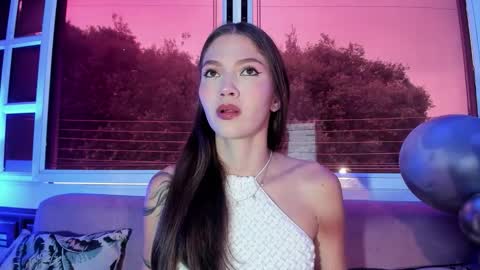 emma_jhoons online show from January 10, 12:40 pm