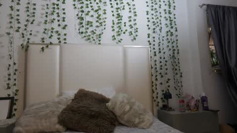 emma_johnson_ online show from March 16, 2:17 am