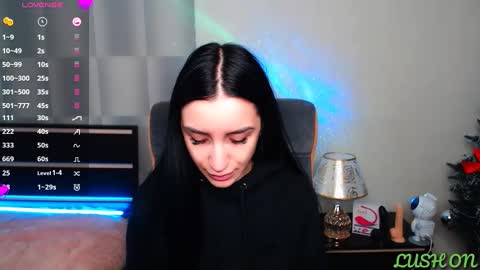 Snapshot of emma_jordan chatting on January 15, 11:43 am Emma online show from January 15, 11:43 am