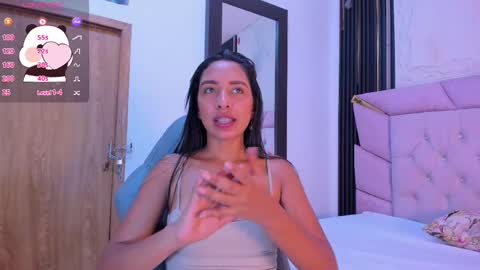 Snapshot of emma_lorense chatting on February 25, 7:47 pm Emma online show from February 25, 7:47 pm