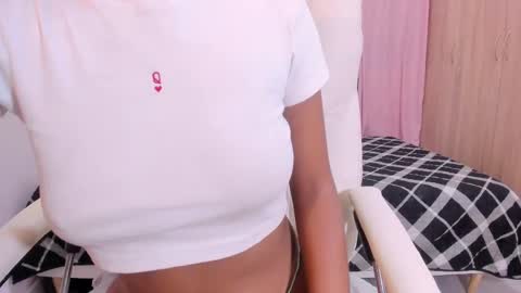Snapshot of emma_lorense chatting on September 29, 7:08 pm Emma online show from September 29, 7:08 pm