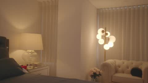 Snapshot of emma_lu1 chatting on January 24, 6:35 pm emma_lu1 online show from January 24, 6:35 pm