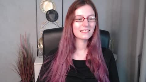 emma online show from December 3, 1:10 pm