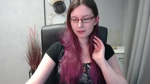 emma online show from January 26, 10:45 am