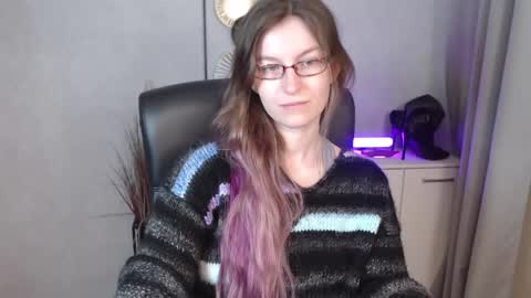 emma online show from September 22, 5:31 am