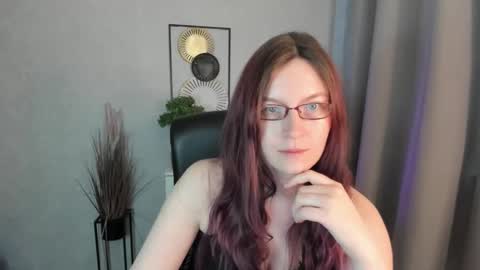 emma online show from April 3, 5:27 am