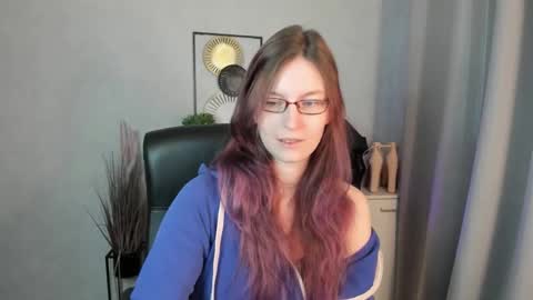 emma online show from April 17, 6:05 am