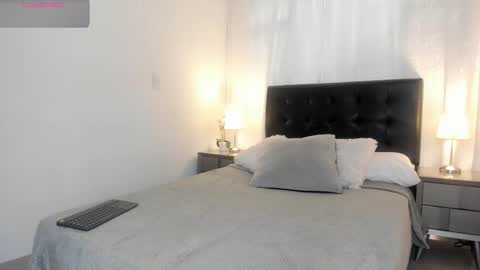 Snapshot of emma_martiin chatting on November 27, 7:16 pm Im Emma online show from November 27, 7:16 pm