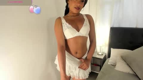 Im Emma online show from February 5, 7:07 pm