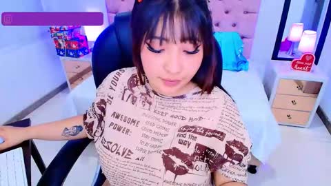 Emma Monserratt online show from December 17, 8:26 pm