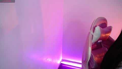 Emma online show from September 27, 12:15 am