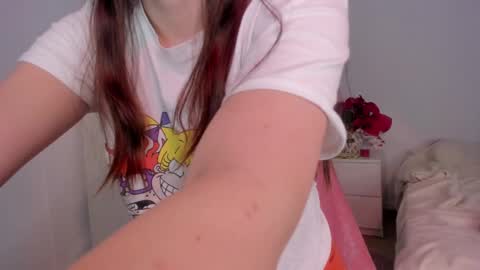 Snapshot of emma_rr chatting on December 27, 10:45 am Emma online show from December 27, 10:45 am