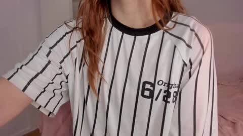 Snapshot of emma_rr chatting on January 3, 8:11 pm Emma online show from January 3, 8:11 pm