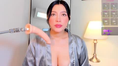   online show from January 8, 11:56 am