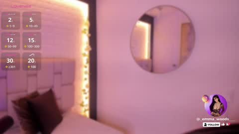 emma_woods__ online show from December 5, 12:22 pm