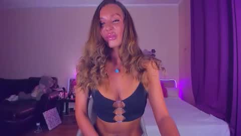 Emma online show from November 22, 8:35 am