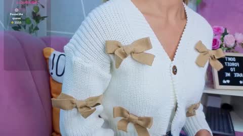 emma cortez online show from October 10, 11:42 am