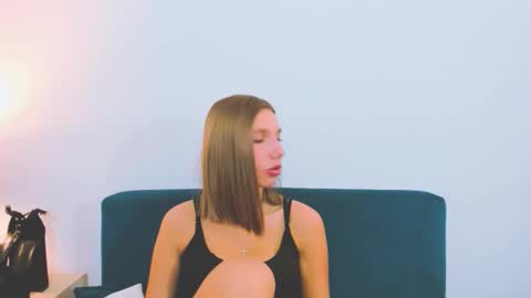 emmadesire online show from December 22, 7:00 pm