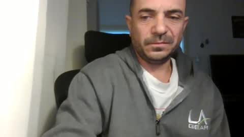 Ariel online show from February 26, 3:32 am