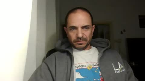 Ariel online show from March 12, 3:24 am