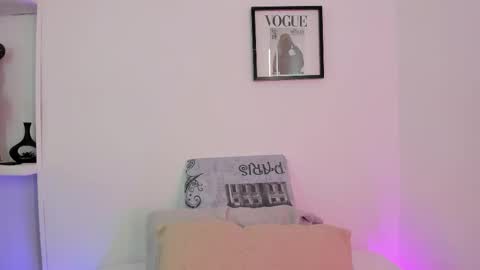 emmajohanson online show from February 11, 5:51 pm