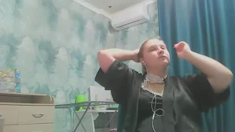 Snapshot of emmamelody944534 chatting on October 7, 6:16 pm emmamelody online show from October 7, 6:16 pm