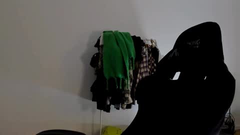 Emma online show from December 5, 8:00 pm