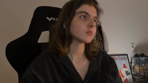 Emma online show from December 24, 7:33 pm