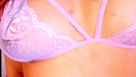 emmanaughty_ online show from September 20, 11:06 pm