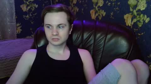 Snapshot of emmanuel_manny chatting on November 11, 1:33 pm emmanuel_manny online show from November 11, 1:33 pm